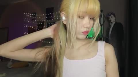 Snapshot of _eve____ chatting on November 23, 2025, 1:16 am EveEva online show from November 23, 2025, 1:16 am