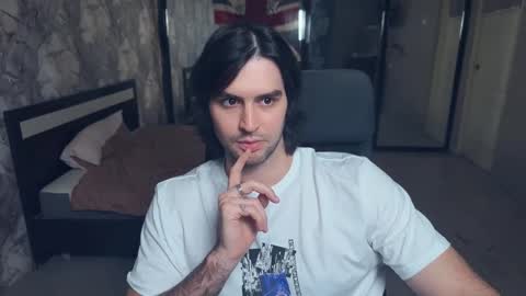 Keanu online show from November 26, 2025, 1:45 pm