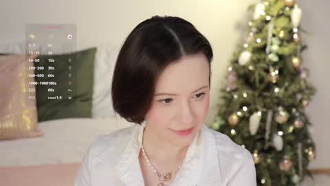 Essie  online show from January 12, 2025, 11:36 pm