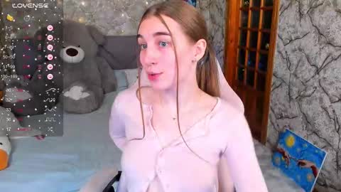 Snapshot of _flowersweet_ chatting on December 19, 2025, 2:02 pm Kate online show from December 19, 2025, 2:02 pm