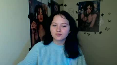 Snapshot of _foxy_lady chatting on November 20, 2025, 7:19 am Alice online show from November 20, 2025, 7:19 am