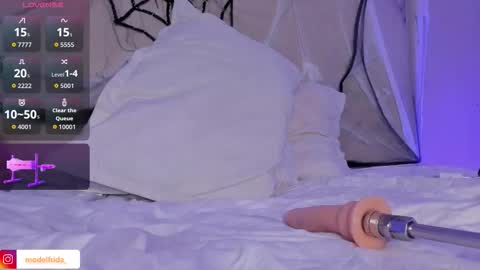 Frida online show from October 24, 2025, 2:57 pm