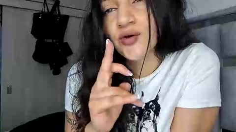 Snapshot of _gabbyx_ chatting on April 18, 2026, 2:59 am Gabby online show from April 18, 2026, 2:59 am