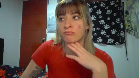 Mia-foster online show from April 5, 2026, 10:07 pm