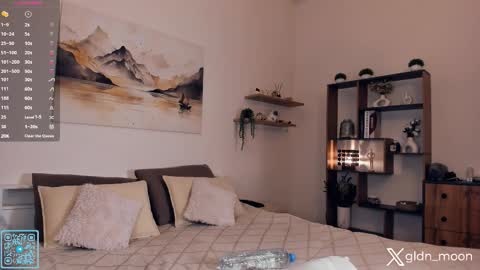 Snapshot of _golden_moon_ chatting on December 13, 2025, 7:53 pm Rina online show from December 13, 2025, 7:53 pm