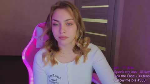 _gravity online show from January 30, 2025, 5:49 pm