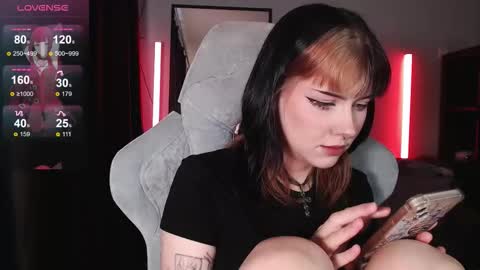 Tori online show from October 11, 2025, 9:19 am