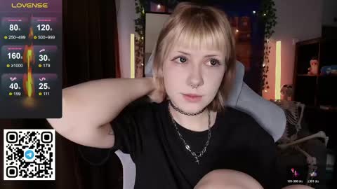 Tori online show from April 12, 2026, 8:30 am