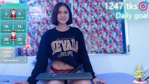 Gwen online show from December 11, 2024, 7:09 am
