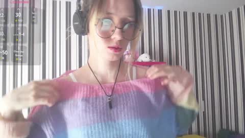 Snapshot of _hanna_moon_ chatting on December 19, 2024, 8:23 am Hannaolotl online show from December 19, 2024, 8:23 am