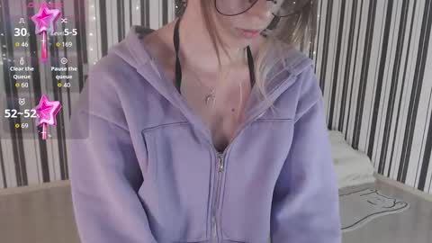 Snapshot of _hanna_moon_ chatting on October 24, 2025, 8:22 am Hannaolotl online show from October 24, 2025, 8:22 am