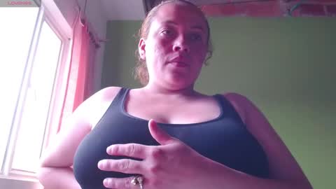 Snapshot of _honey1_ chatting on February 17, 2026, 6:47 pm Honey online show from February 17, 2026, 6:47 pm