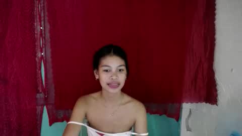 _honeyletxx online show from September 27, 2025, 9:36 am