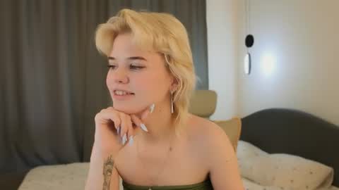 Snapshot of _honnyland chatting on June 14, 2026, 1:24 pm Alisha online show from June 14, 2026, 1:24 pm