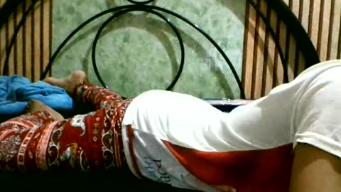 _hotzooey69_ online show from June 22, 2026, 3:47 am