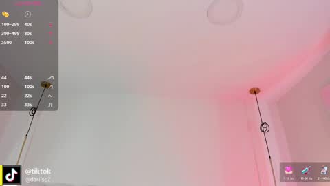 Snapshot of _huge_boobs_ebony chatting on November 8, 2025, 7:23 pm Darlis online show from November 8, 2025, 7:23 pm