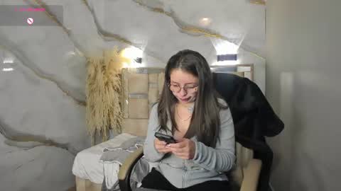 Snapshot of _isaabellaa chatting on July 5, 2026, 5:20 pm Isa online show from July 5, 2026, 5:20 pm