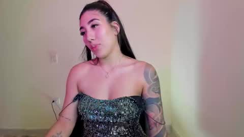 Snapshot of _isabella99_ chatting on October 5, 2025, 6:12 am Isabella online show from October 5, 2025, 6:12 am
