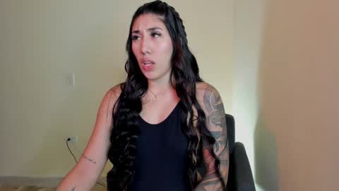 Snapshot of _isabella99_ chatting on October 9, 2025, 6:44 am Isabella online show from October 9, 2025, 6:44 am