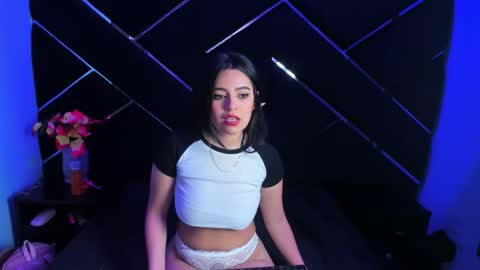 Snapshot of _isabella_moon_ chatting on November 25, 2025, 6:30 pm Isabella Moon online show from November 25, 2025, 6:30 pm