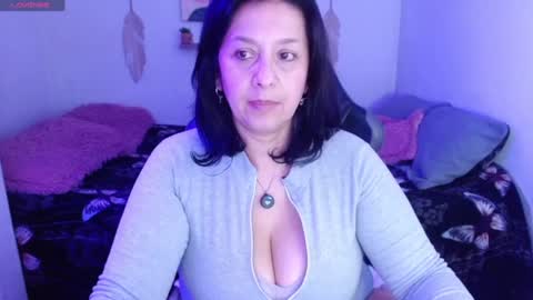 Camila online show from May 15, 2026, 11:01 pm