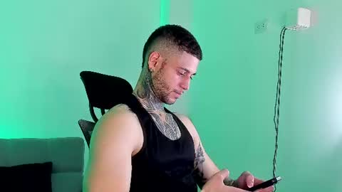 Snapshot of _jamesleandros chatting on July 6, 2026, 10:34 pm jeison online show from July 6, 2026, 10:34 pm