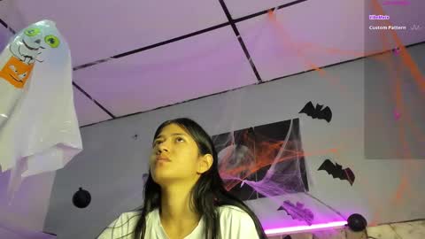 Snapshot of _jasmine_blush chatting on October 31, 2025, 12:06 pm Jasmine online show from October 31, 2025, 12:06 pm