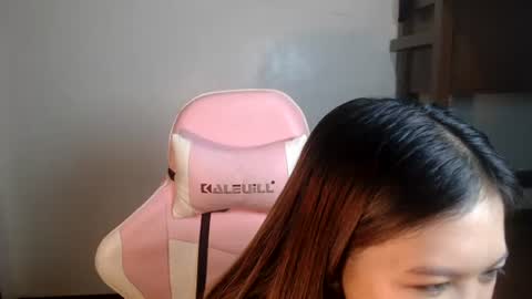 Jen online show from June 11, 2026, 8:18 pm