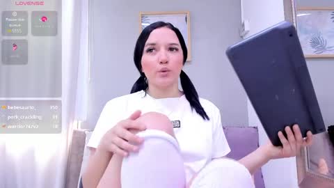    online show from April 27, 2026, 7:34 pm