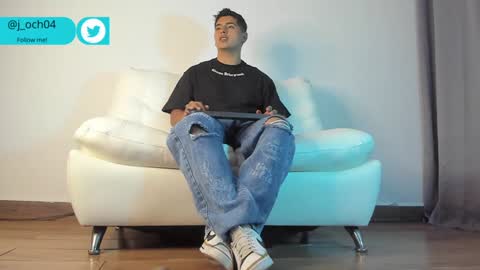 _juanes__ online show from January 1, 2025, 12:32 am