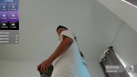 _juanes__ online show from February 20, 2025, 5:40 pm