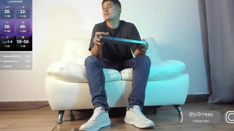 _juanes__ online show from February 24, 2025, 9:20 pm