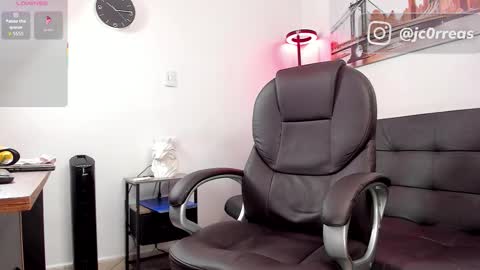 _juanes__ online show from October 16, 2025, 10:44 pm