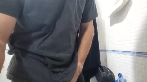 Snapshot of _julian_69 chatting on October 9, 2025, 10:24 am Jonnhy online show from October 9, 2025, 10:24 am