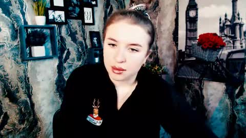 Jolia online show from October 1, 2025, 5:41 pm