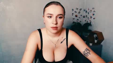 Jolia online show from November 12, 2025, 10:04 am