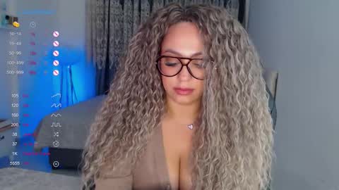 _just_a_queen_3 online show from January 19, 2026, 8:29 am