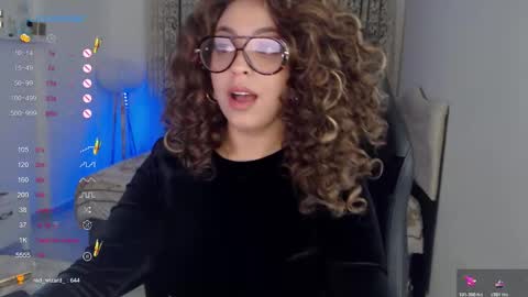 _just_a_queen_3 online show from February 3, 2026, 7:19 pm