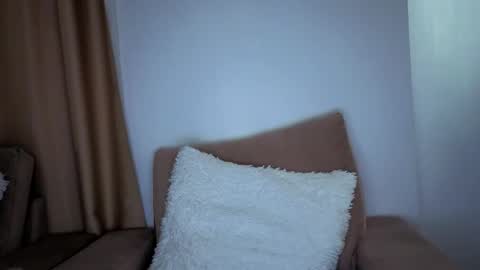 _just_a_simple_girl online show from January 12, 2026, 1:49 pm