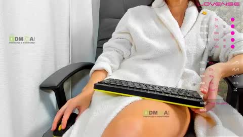 Snapshot of _justcallme_ chatting on February 14, 2025, 8:26 pm _justcallme_ online show from February 14, 2025, 8:26 pm