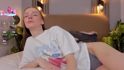 Kira online show from October 29, 2025, 7:10 am