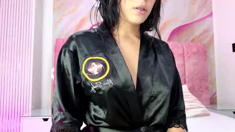 Kendall online show from February 15, 2026, 11:52 am