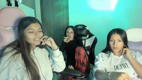 Snapshot of _khloe_sweet chatting on November 7, 2025, 11:27 pm khloe sweet online show from November 7, 2025, 11:27 pm