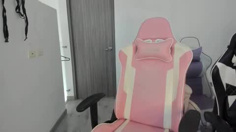 Snapshot of _khloe_sweet chatting on November 9, 2025, 7:56 pm khloe sweet online show from November 9, 2025, 7:56 pm