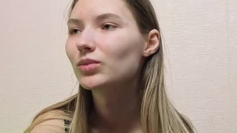 Snapshot of _kikiclark_ chatting on June 7, 2026, 9:07 pm _kikiclark_ online show from June 7, 2026, 9:07 pm