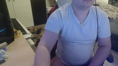 Snapshot of _kitsu_ chatting on February 4, 2025, 4:39 pm _kitsu_ online show from February 4, 2025, 4:39 pm