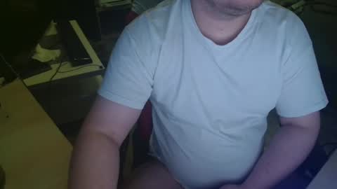 Snapshot of _kitsu_ chatting on September 28, 2025, 12:32 pm _kitsu_ online show from September 28, 2025, 12:32 pm