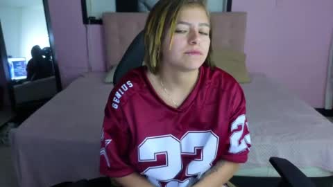 _kitten_1 online show from April 14, 2026, 11:55 pm