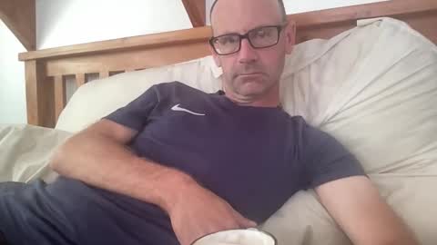 Kiwi online show from March 15, 2026, 8:48 pm