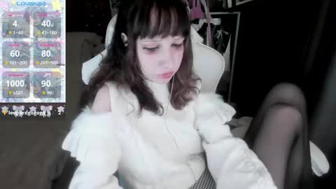  kuro  online show from October 3, 2025, 7:38 am